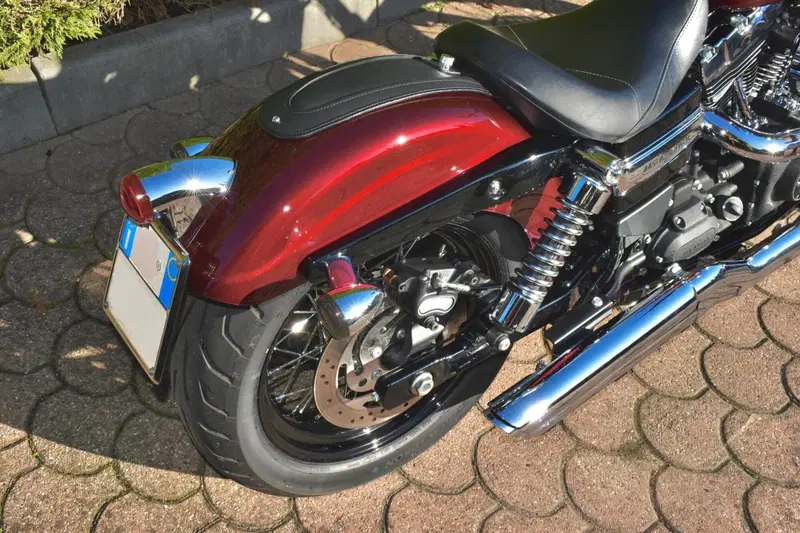 Harley-Davidson 1690 Wide Glide (2010 - 17) - FXDWG (11)