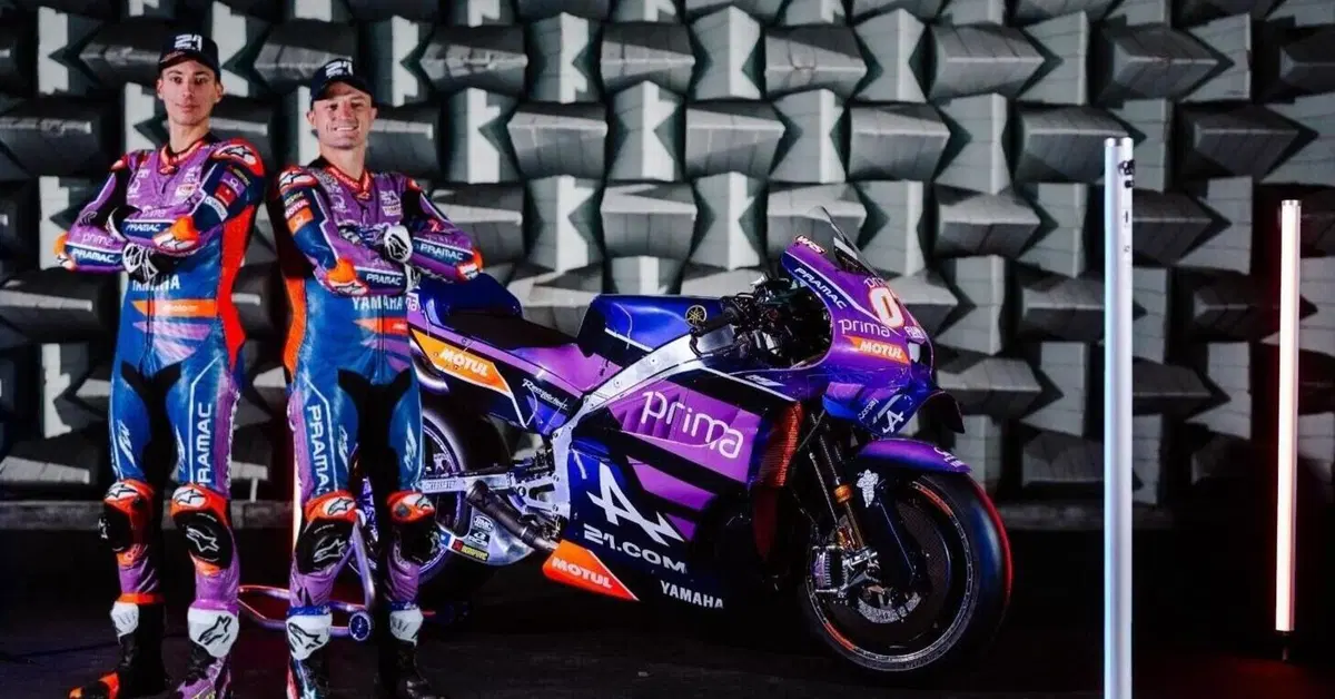 MotoGP 2026. Ecco la livrea del Team Pramac: inizia qui il 2026 di Toprak Razgatlioglu e Jack Miller [GALLERY]