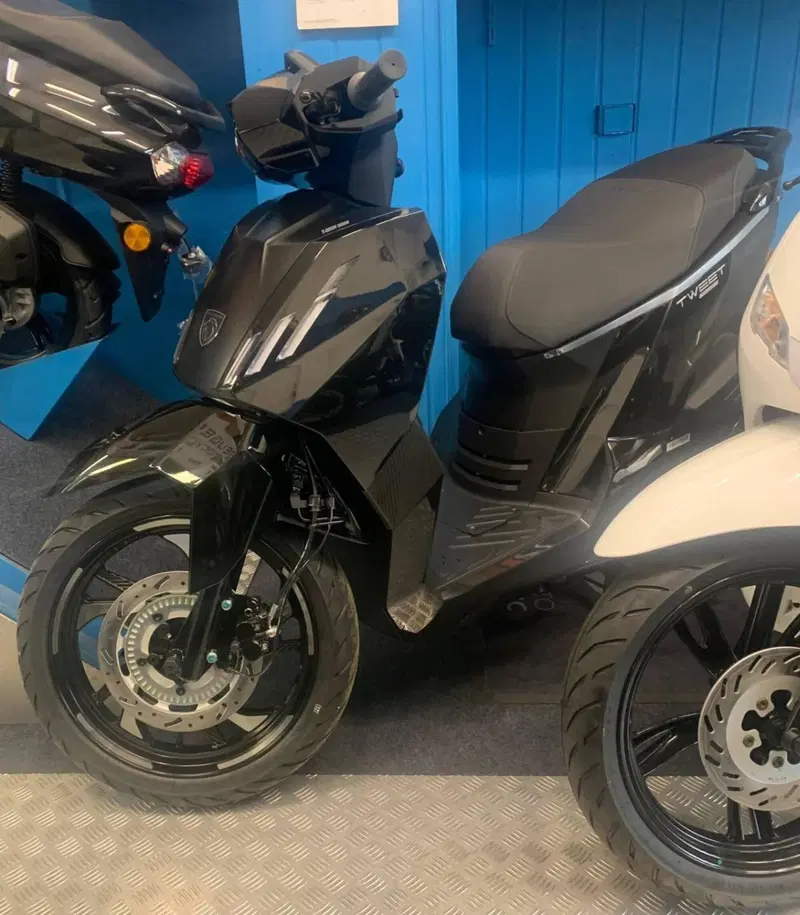 Peugeot Tweet 125 FL Active (2025 - 26)