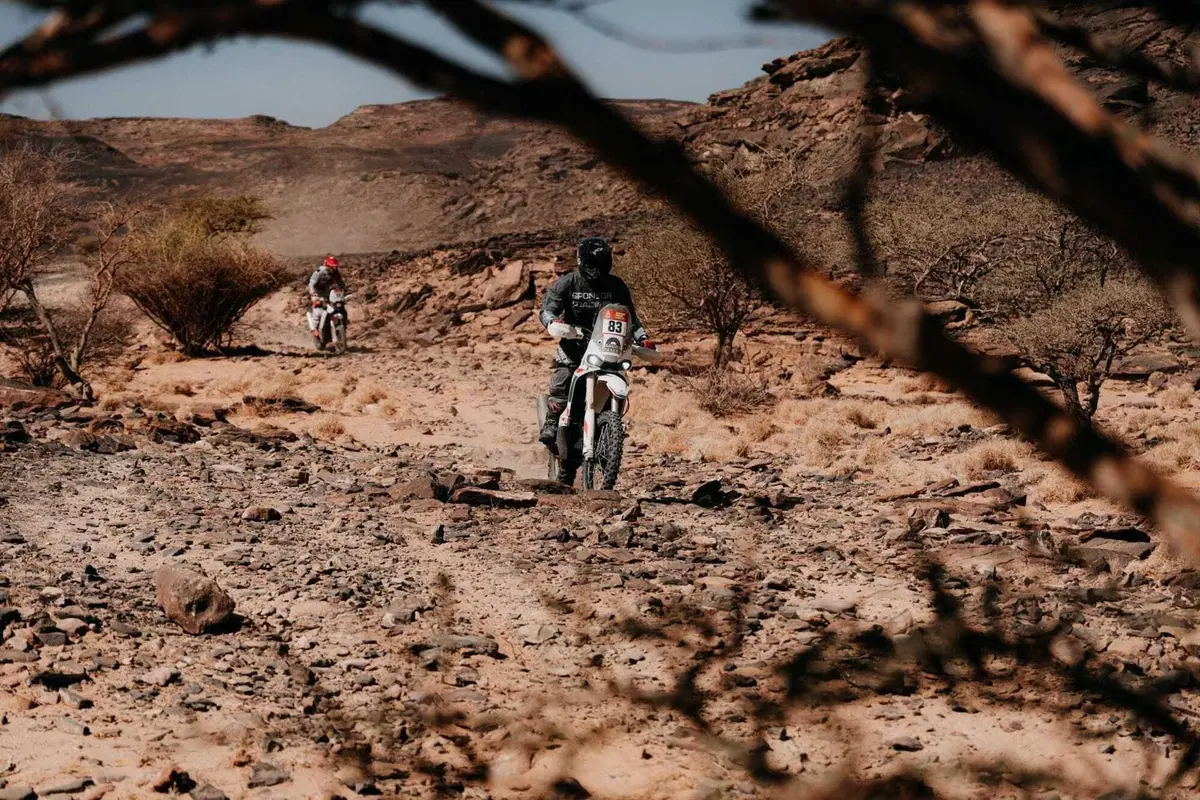 Dakar 2026. T10. Moto, incidente a Sanders, ora è Brabec VS Benavides. Auto, trappola di navigazione, Al Attiyah sottoscrive (21)