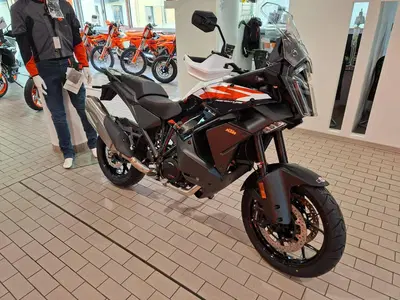 KTM 1390 Super Adventure S (2026) nuova