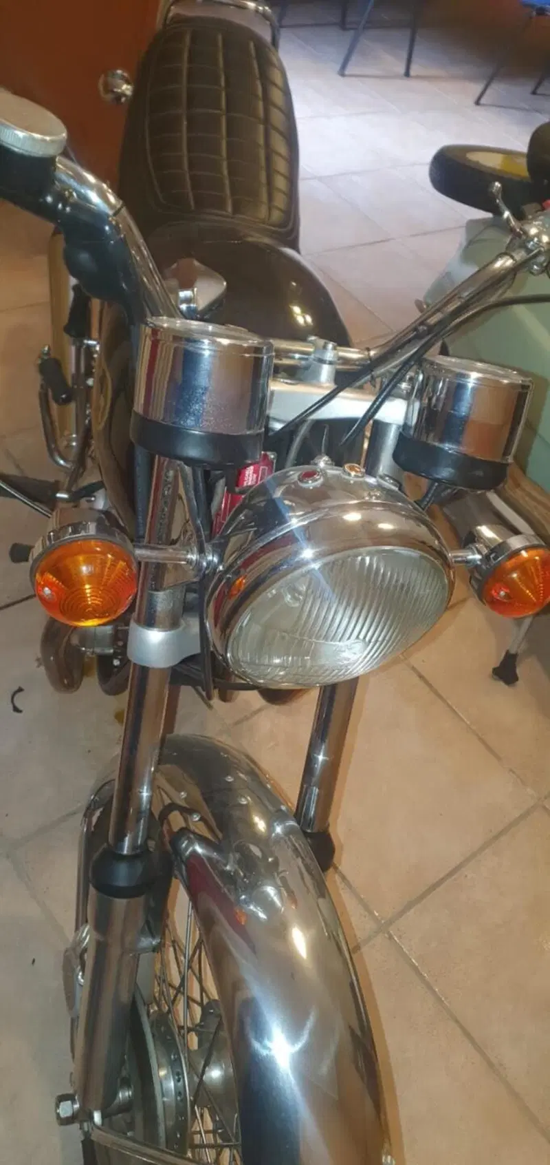 Norton 850 commando (2)