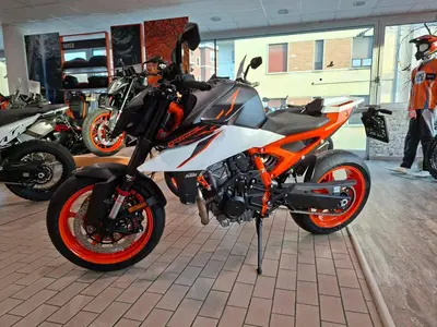KTM 990 Duke R (2026) nuova