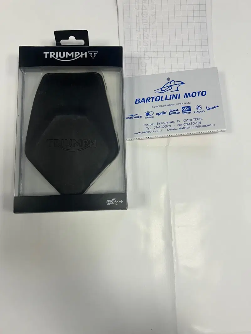 Protezione in gomma per serbatoio Triumph