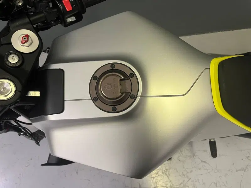 Husqvarna Vitpilen 701 (2020) (8)