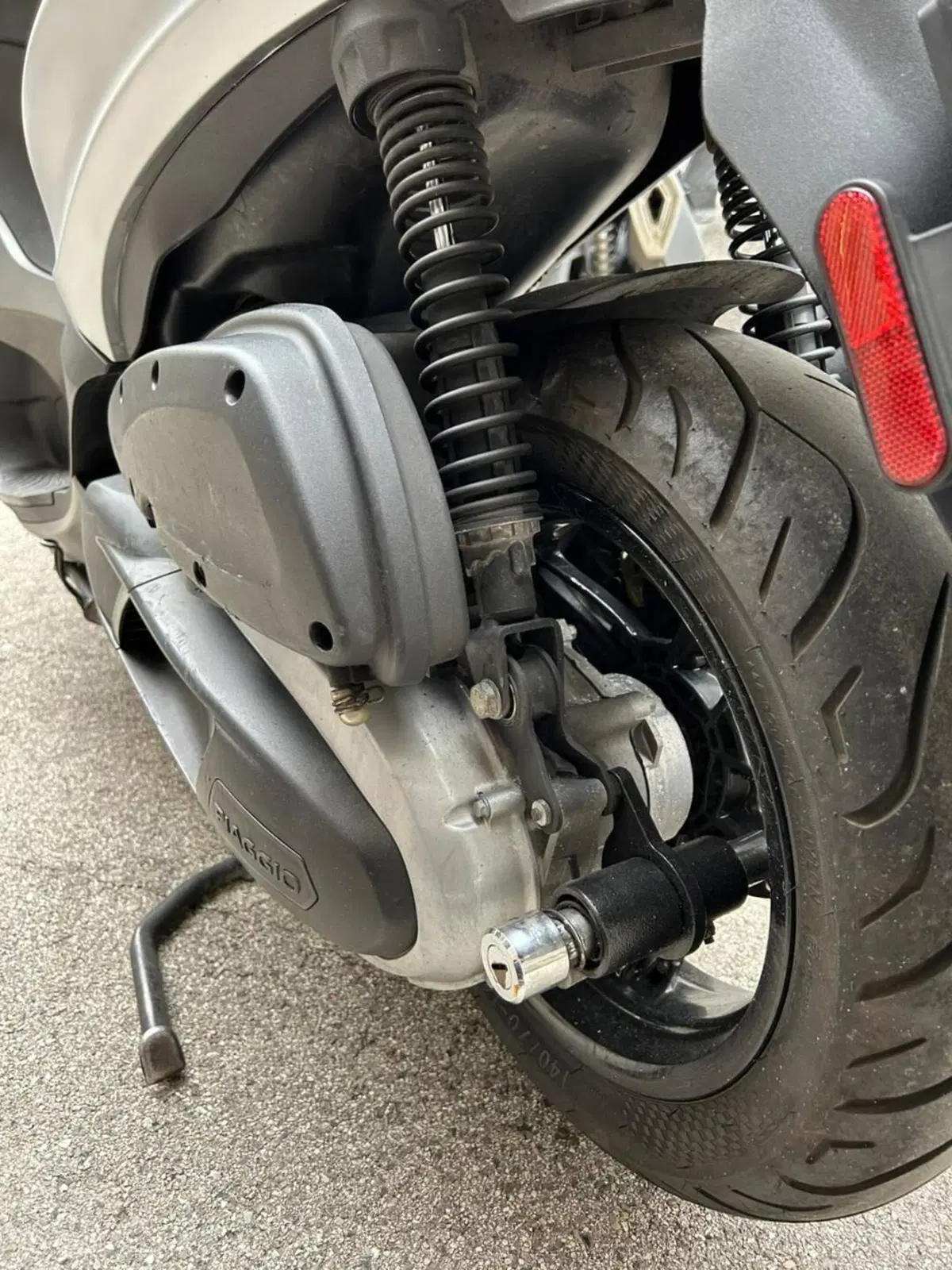 Piaggio Beverly 350 ABS (2016 - 20) (6)