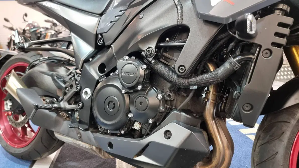Suzuki Katana 1000 (2022 - 26) (5)