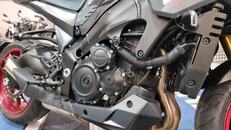 Suzuki Katana 1000 (2022 - 26) (5)