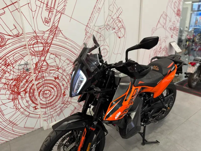 KTM 890 Adventure (2022) (14)