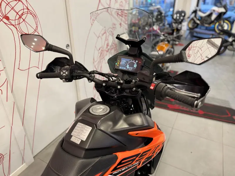 KTM 890 Adventure (2022) (8)