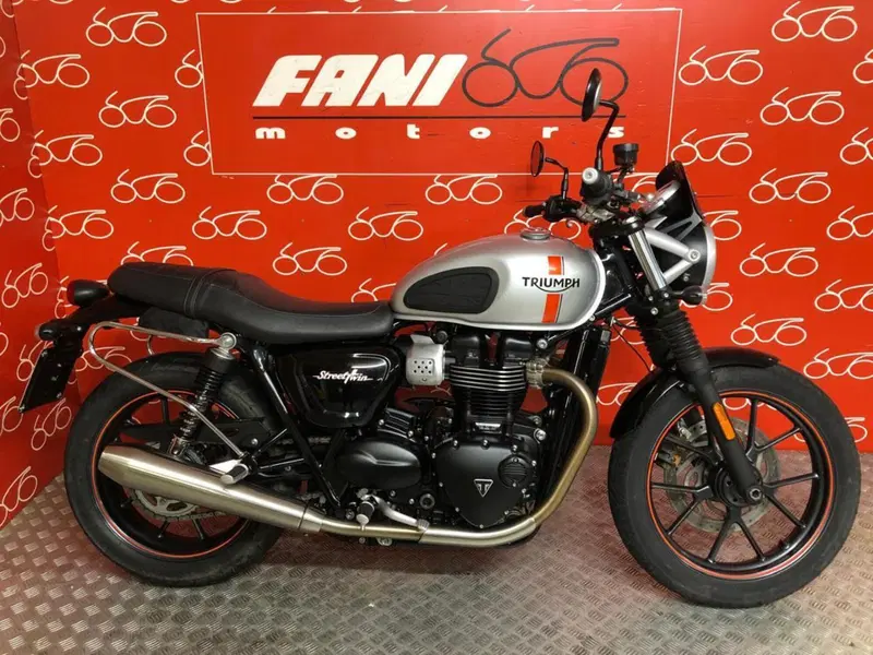 Triumph Street Twin 900 (2016)