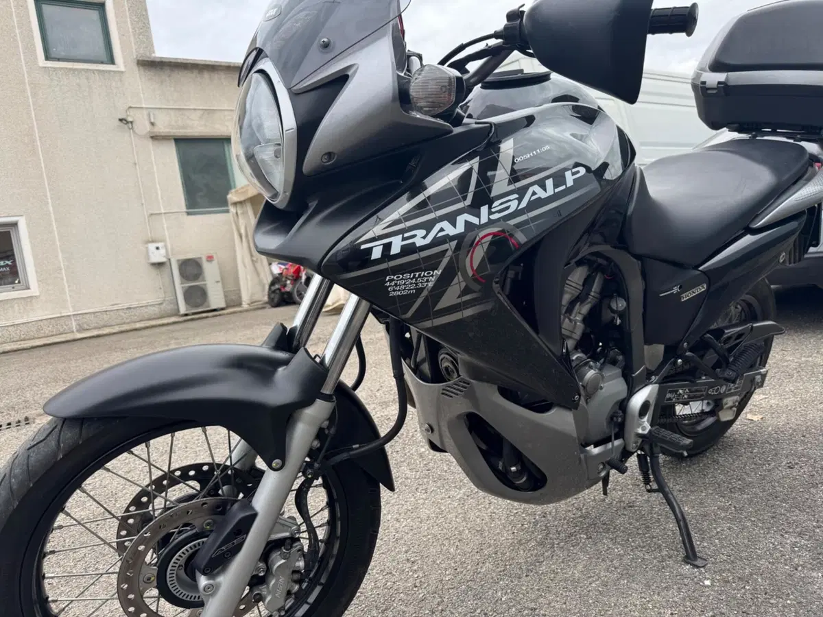 Honda Transalp XL 700 V ABS (2007 - 2013) (4)