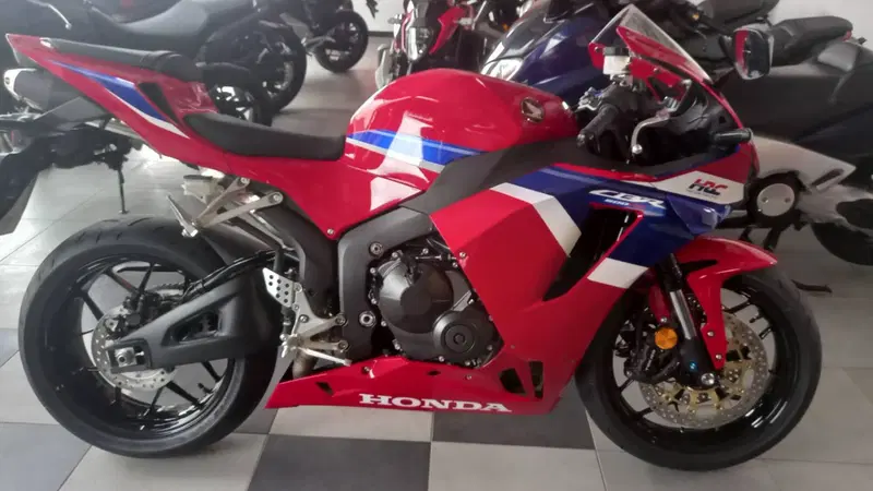 Honda CBR 600 RR (2024 - 26)