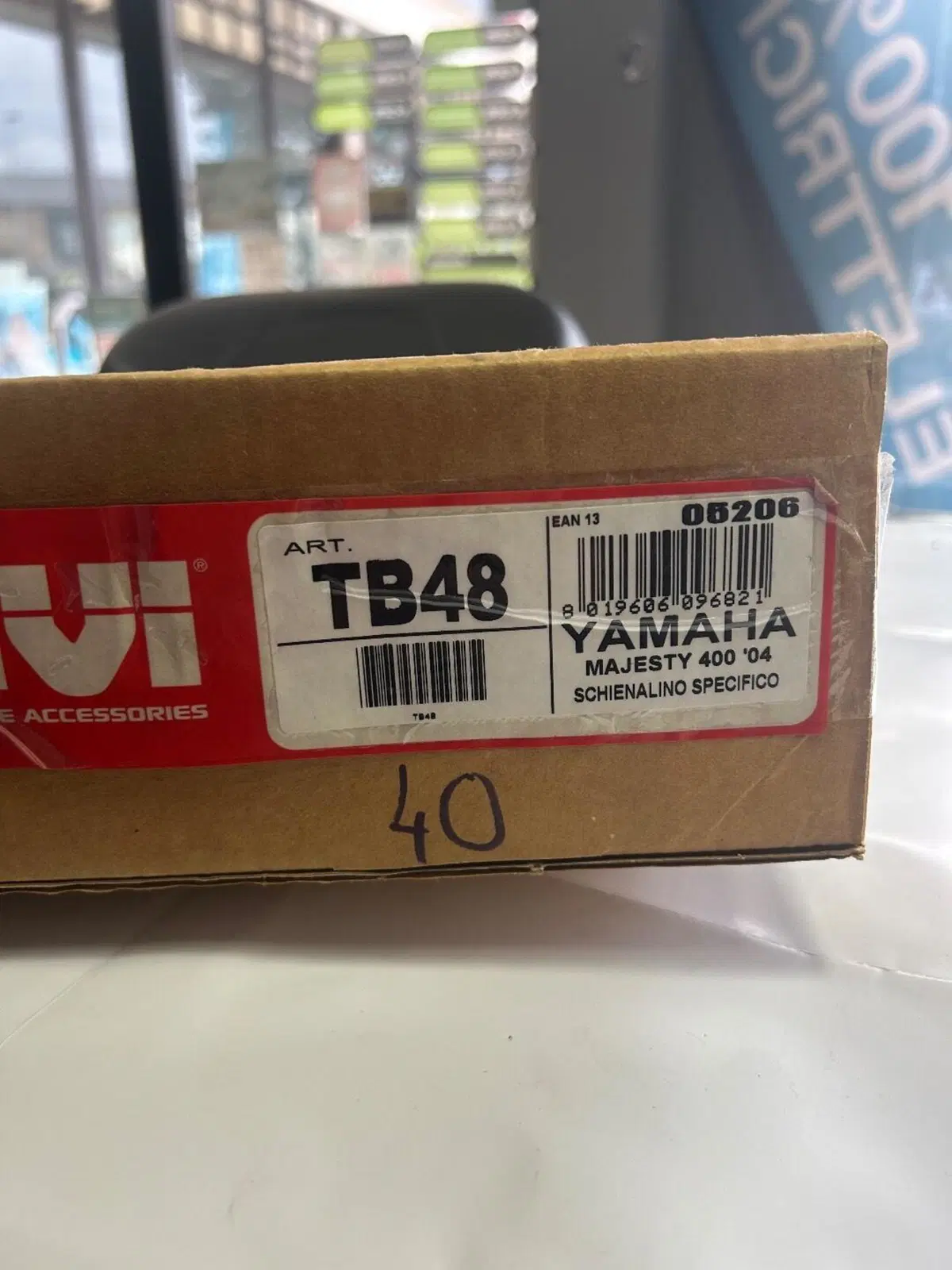 Schienale per Majesty 400 del 2004 Givi (2)