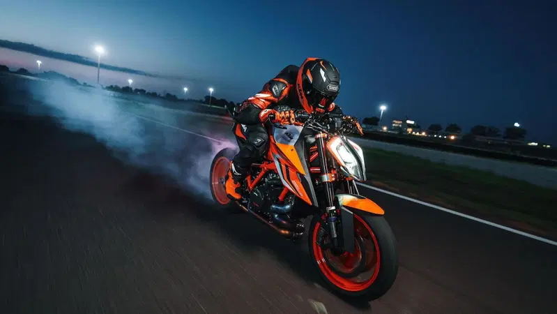 Nuovo nome ufficiale Bajaj Mobility AG, padrona di KTM