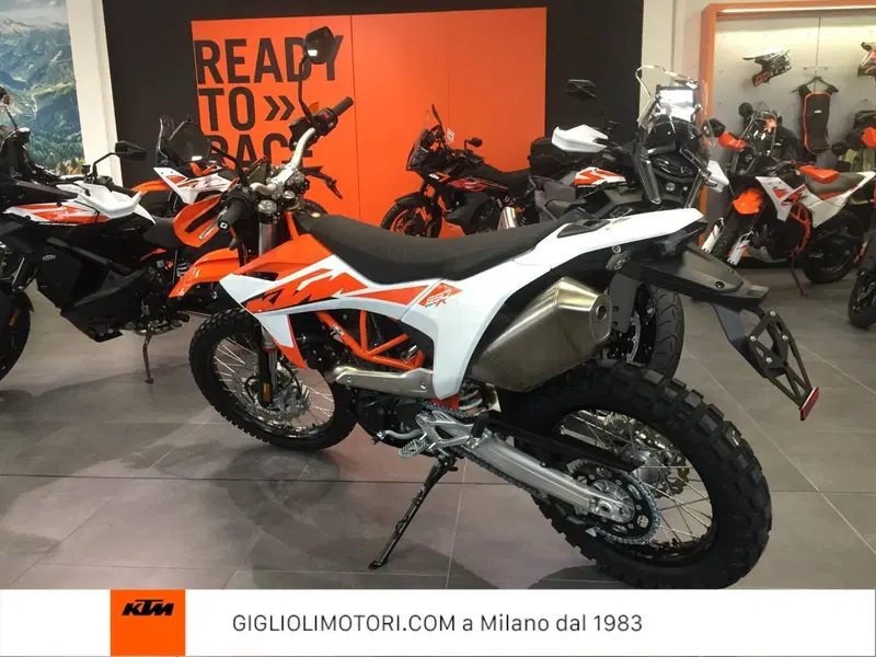 KTM 690 Enduro R (2026) (3)