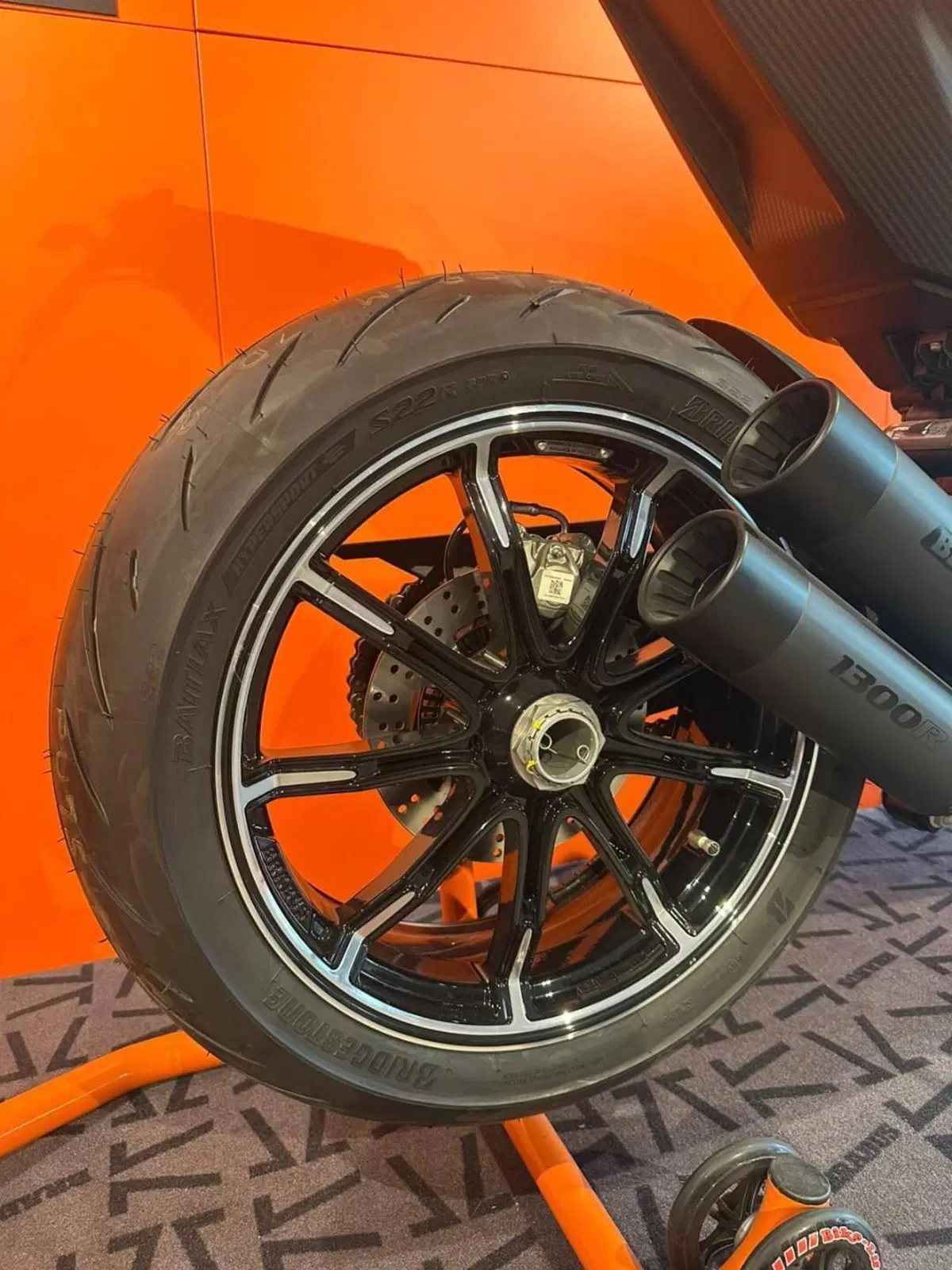 KTM Brabus 1300 R (2023 - 25) (8)