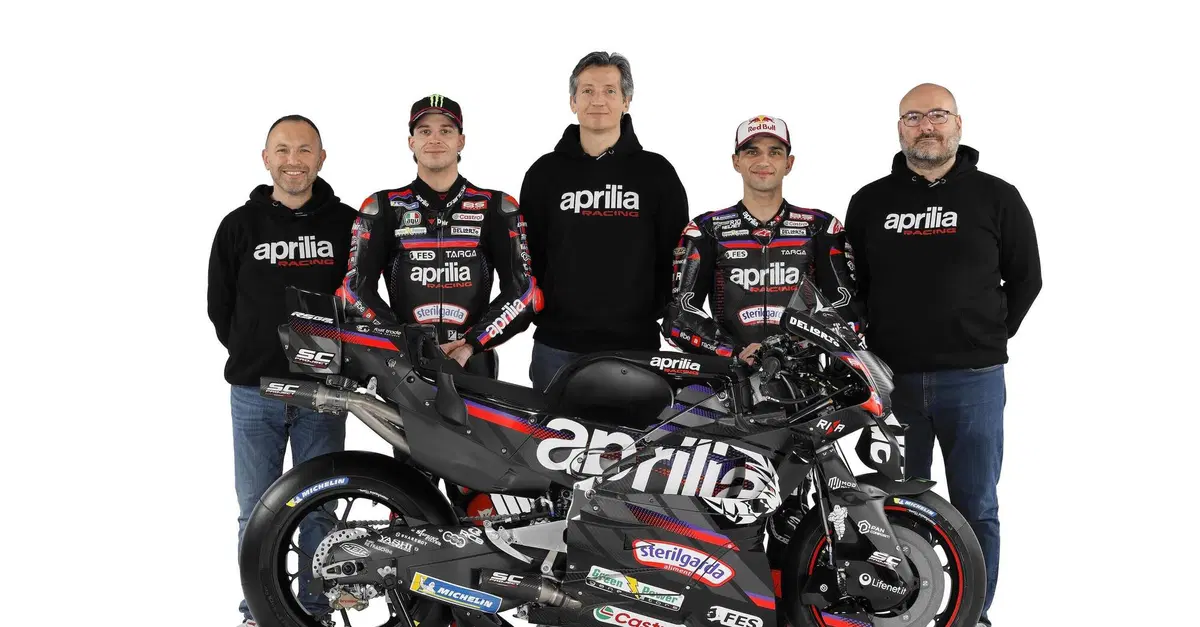 MotoGP 2026. Ecco svelata la livrea Aprilia di Marco Bezzecchi e Jorge Martin [GALLERY]