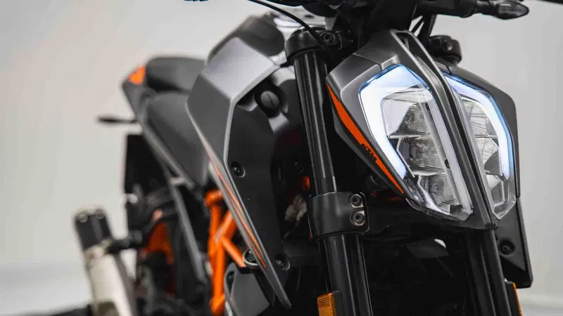 KTM 125 Duke (2024 - 25) (18)