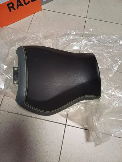 SELLA PILOTA YAMAHA MT
