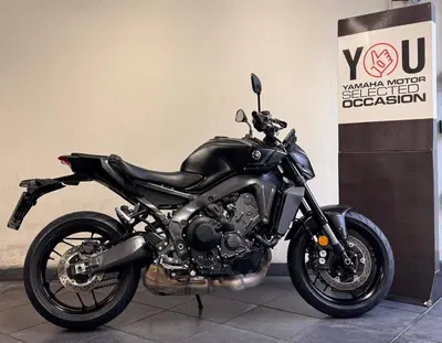 Yamaha MT-09 Y-AMT (2024 - 26) usata