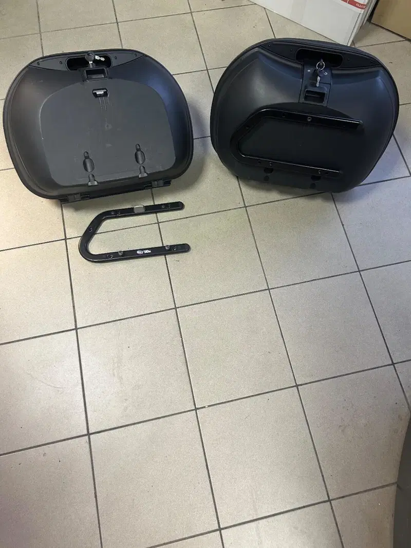 Valigie per moto complete di staffe Nonfango (4)