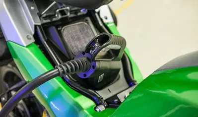 L'uso intensivo non danneggia le batterie ev, che sono sempre pi&ugrave; longeve, ma la ricarica rapida s&igrave;