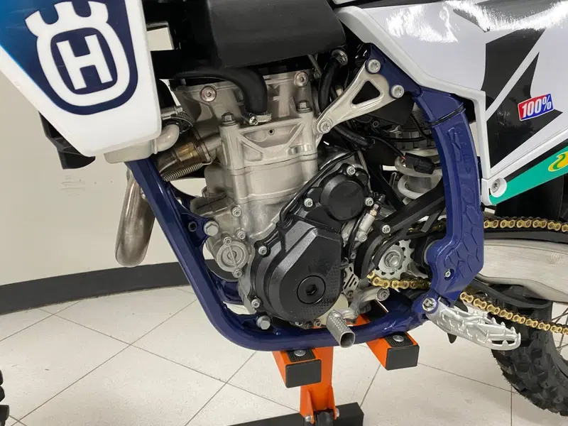 Husqvarna FC 350 (2025 - 26) (8)