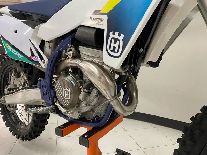 Husqvarna FC 350 (2025 - 26) (3)