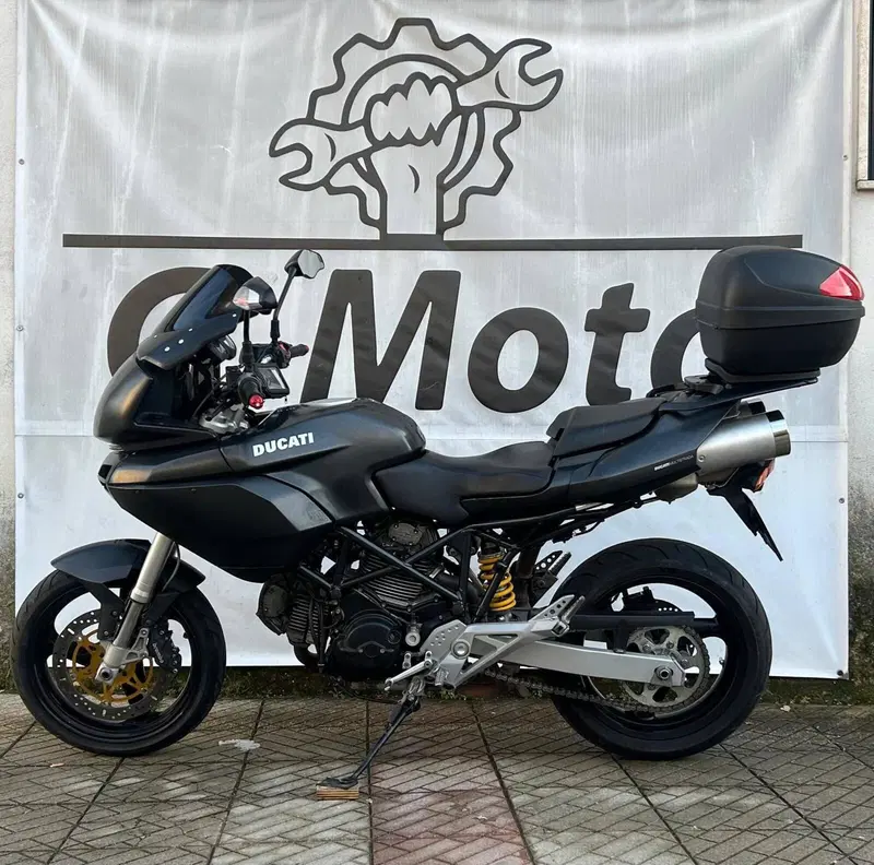 Ducati Monster 620 Dark (2003 - 06) (2)
