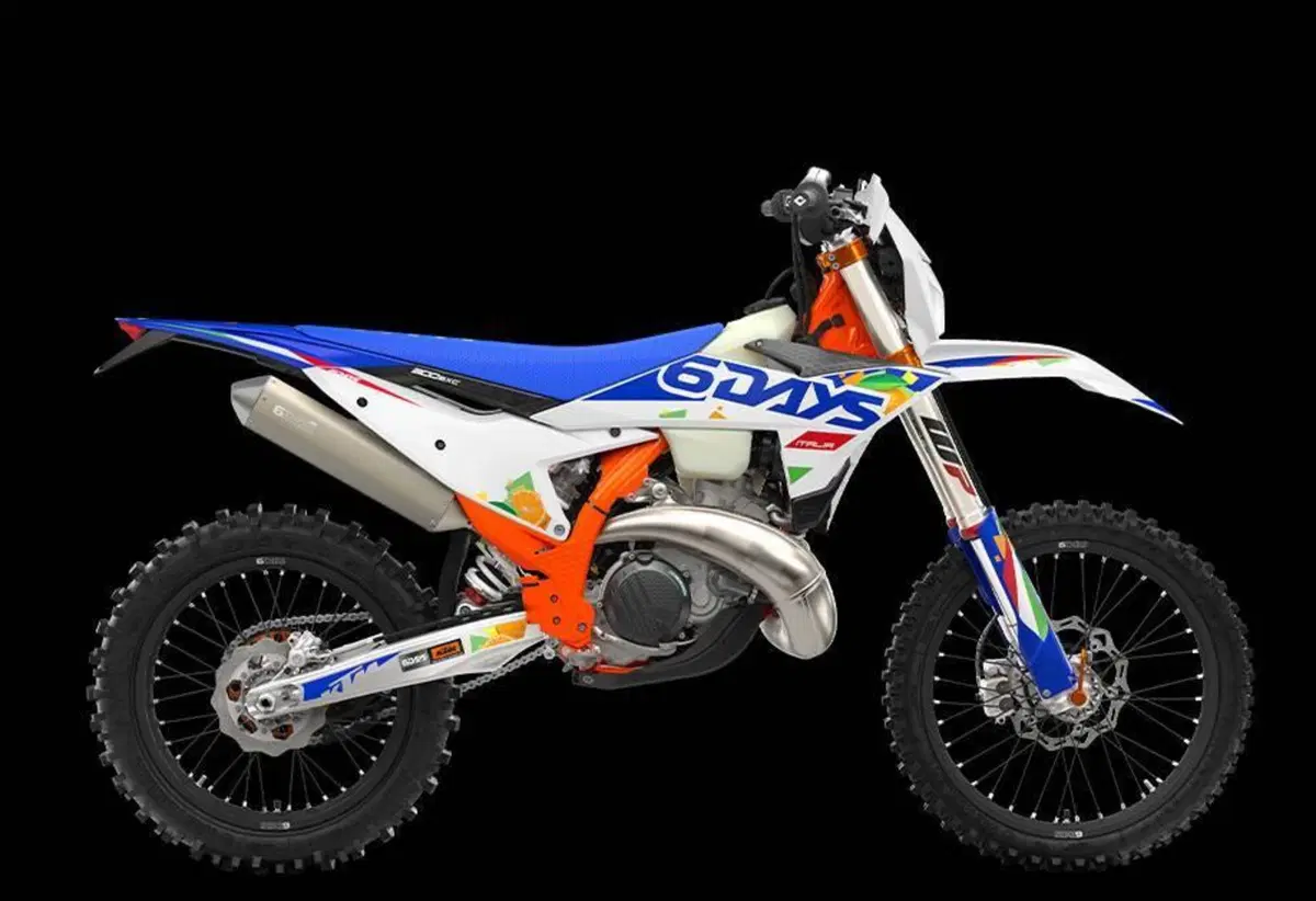 KTM 300 EXC 6Days (2026) (5)