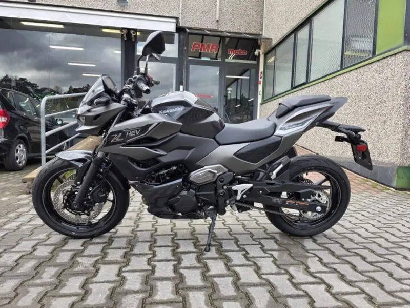 Kawasaki Z7 Hybrid (2024 - 26) (3)
