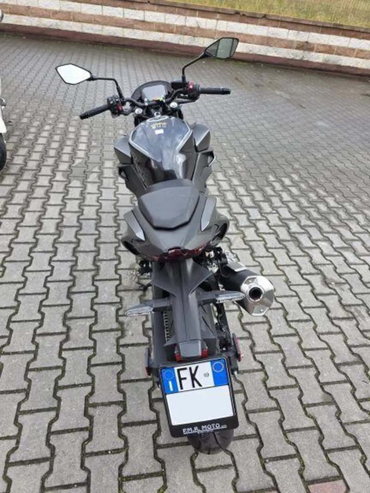 Kawasaki Z7 Hybrid (2024 - 26) (6)