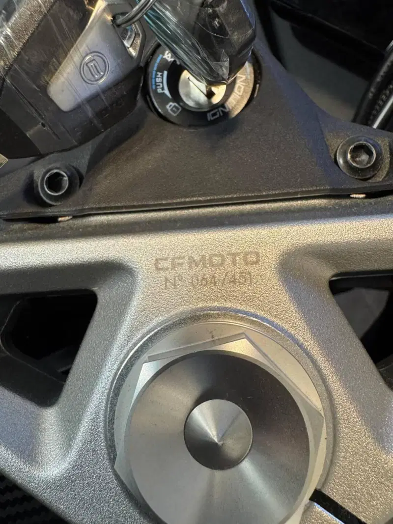 CFMOTO 450SR World Champions Replica (2025 - 26) (2)