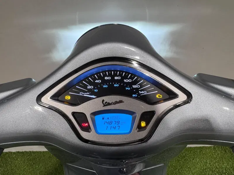 Vespa Primavera 125 (2021 - 23) (7)