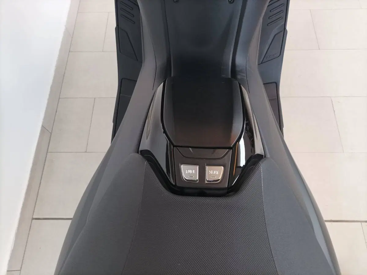 Yamaha T-Max 530 SX (2017 - 19) (12)