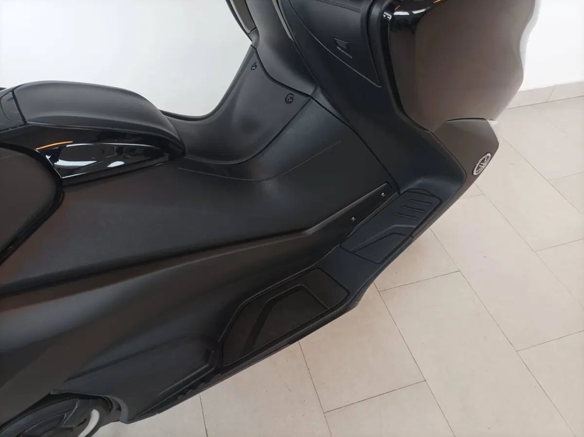 Yamaha T-Max 530 SX (2017 - 19) (11)