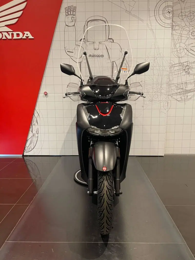 Honda SH 150 Sport (2026) (3)