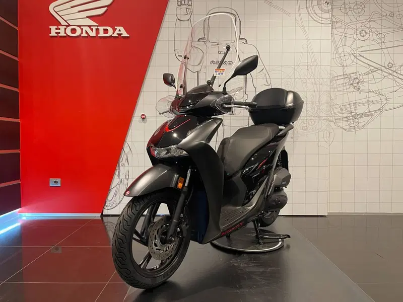 Honda SH 150 Sport (2026) (4)