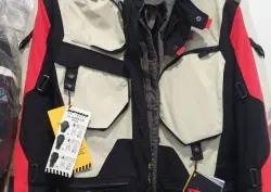 Giacca invernale con fodera interna removibile. Sc Alpinestars
