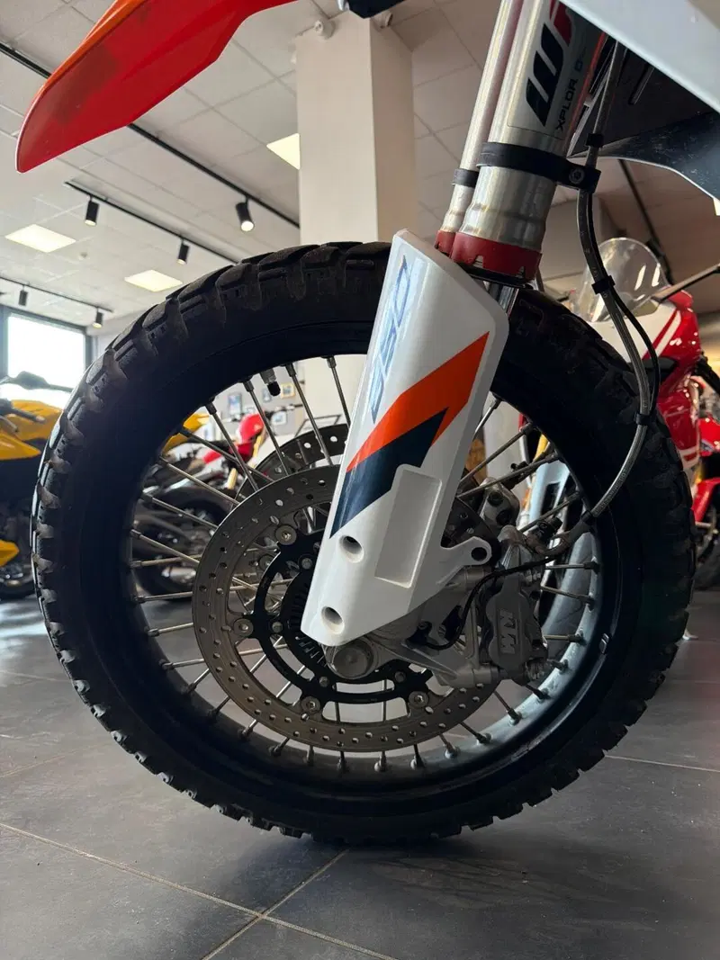 KTM 890 Adventure R (2021) (16)