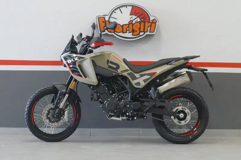 Benelli BKX 125 (2026) (2)