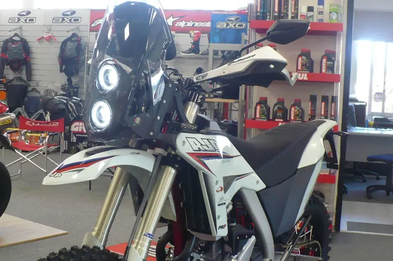 AJP PR7 650 Adventure (2025 - 26) (10)