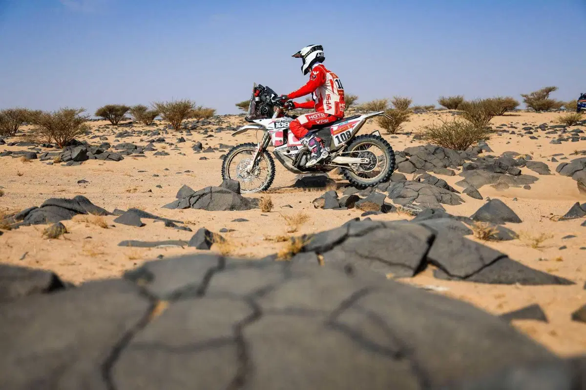 Dakar 2026. T12. Il sangue freddo di Brabec, Honda, e Al Attiyah, Dacia, la resistenza vana di Benavides, KTM, Roma e Ekstrom, Ford (11)