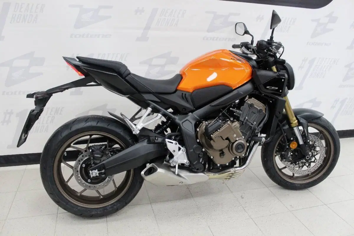 Honda CB 650 R E-Clutch (2024 - 26) (2)