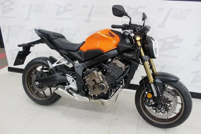 Honda CB 650 R E-Clutch (2024 - 26) (3)