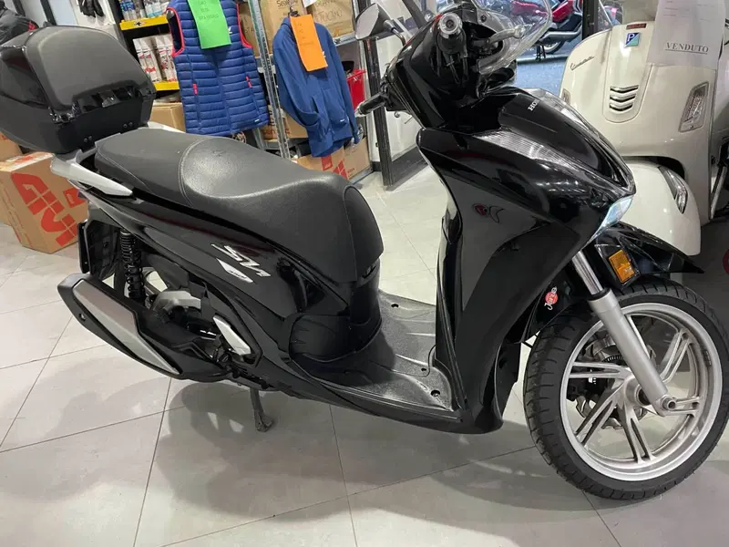 Honda SH 350 (2021 - 24) (5)