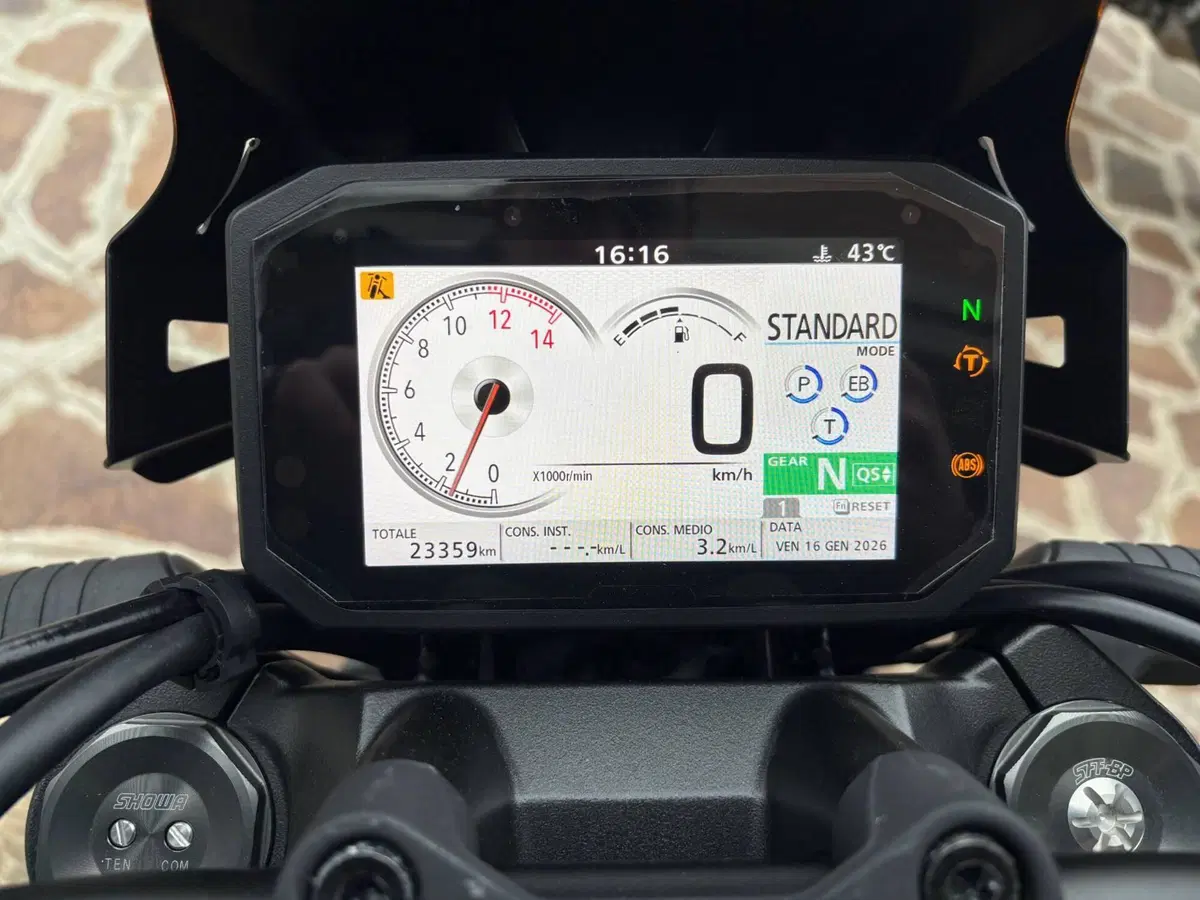 Honda CB 1000 R Black Edition (2021 - 25) (2)