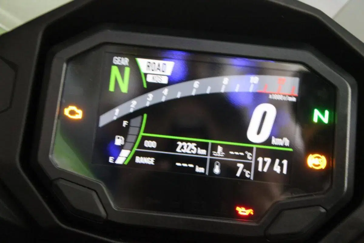 Kawasaki Ninja 1100 SX SE Tourer (2025 - 26) (8)