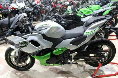 Kawasaki Ninja 7 Hybrid (2024 - 26) usata